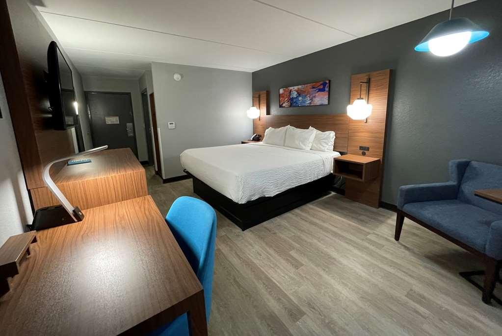 La Quinta Inn & Suites By Wyndham Fayetteville I-95 Phòng bức ảnh